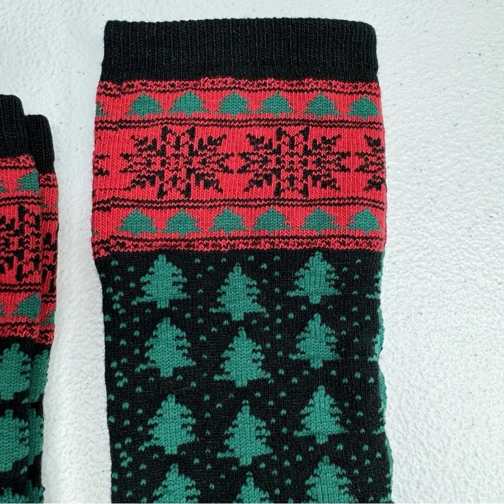 TCK Elite Christmas Socks Womens Shoe Size 7-10‎ NWOT 2 Pairs